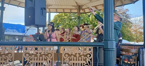 Our fabulous Whizbang Banner Photo