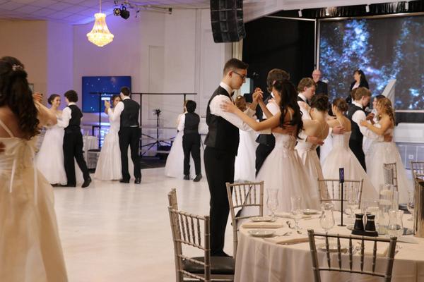 Year 10 Report Banner Photo