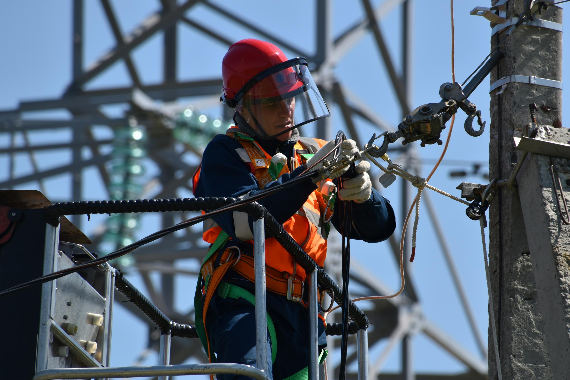 Job Spotlight: Power System Engineer Banner Photo