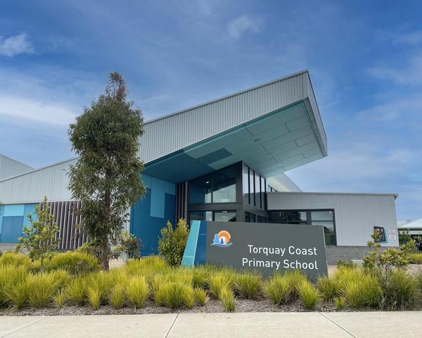 PRINCIPAL'S MESSAGE Banner Photo