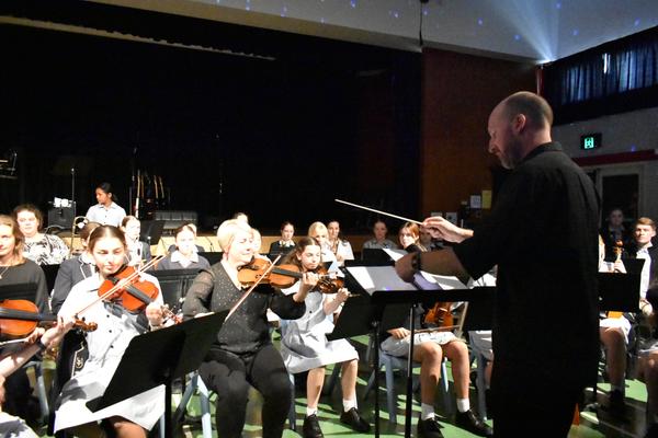 Headline Act Banner Photo