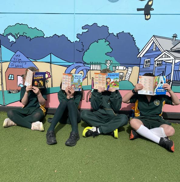 Supporting Your Child’s Reading at Home (Prep–Year 2) Banner Photo