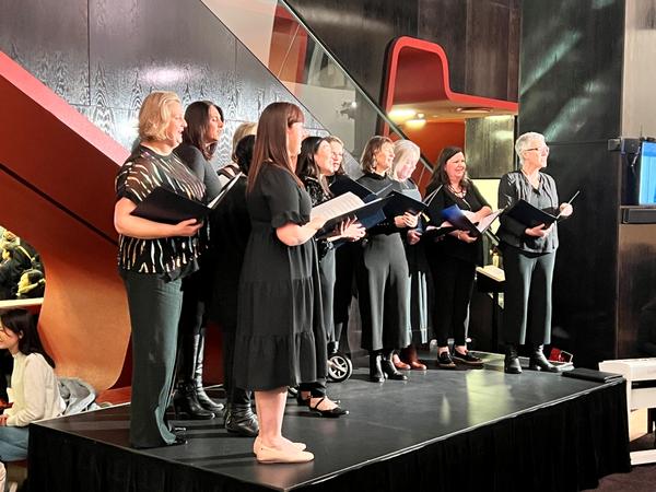 The KilvingTones Vocal Ensemble Banner Photo