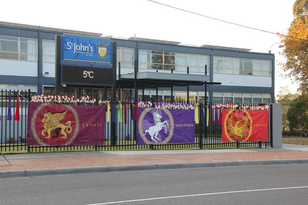 Transition back to onsite learning Banner Photo