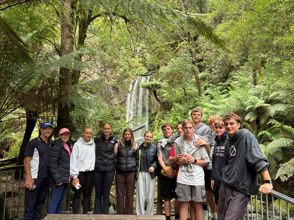 Year 12 Outdoor and Environmental Studies Coastal Experience Banner Photo