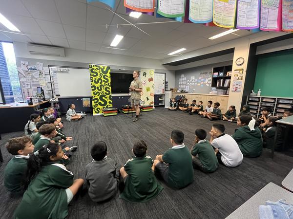 3/4 Reptile Encounters -   Life Cycles  Banner Photo