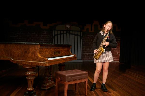 Performing Arts News Banner Photo