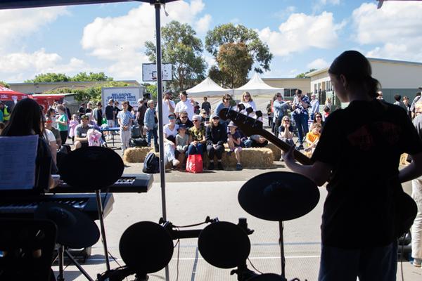 Surfside Primary School Fresh Food Fair Banner Photo