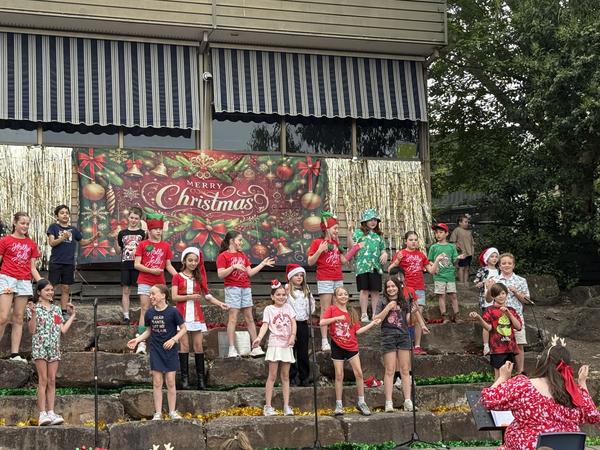 Year 3 & 4 Banner Photo