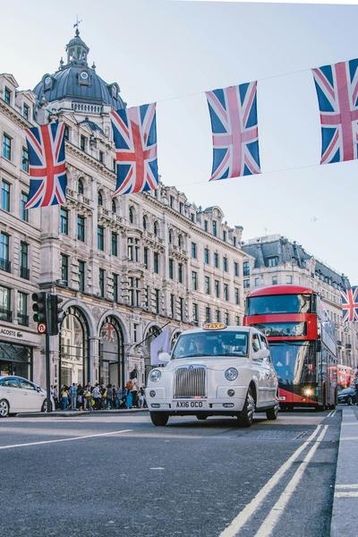 Applying to UK from Australia  Banner Photo