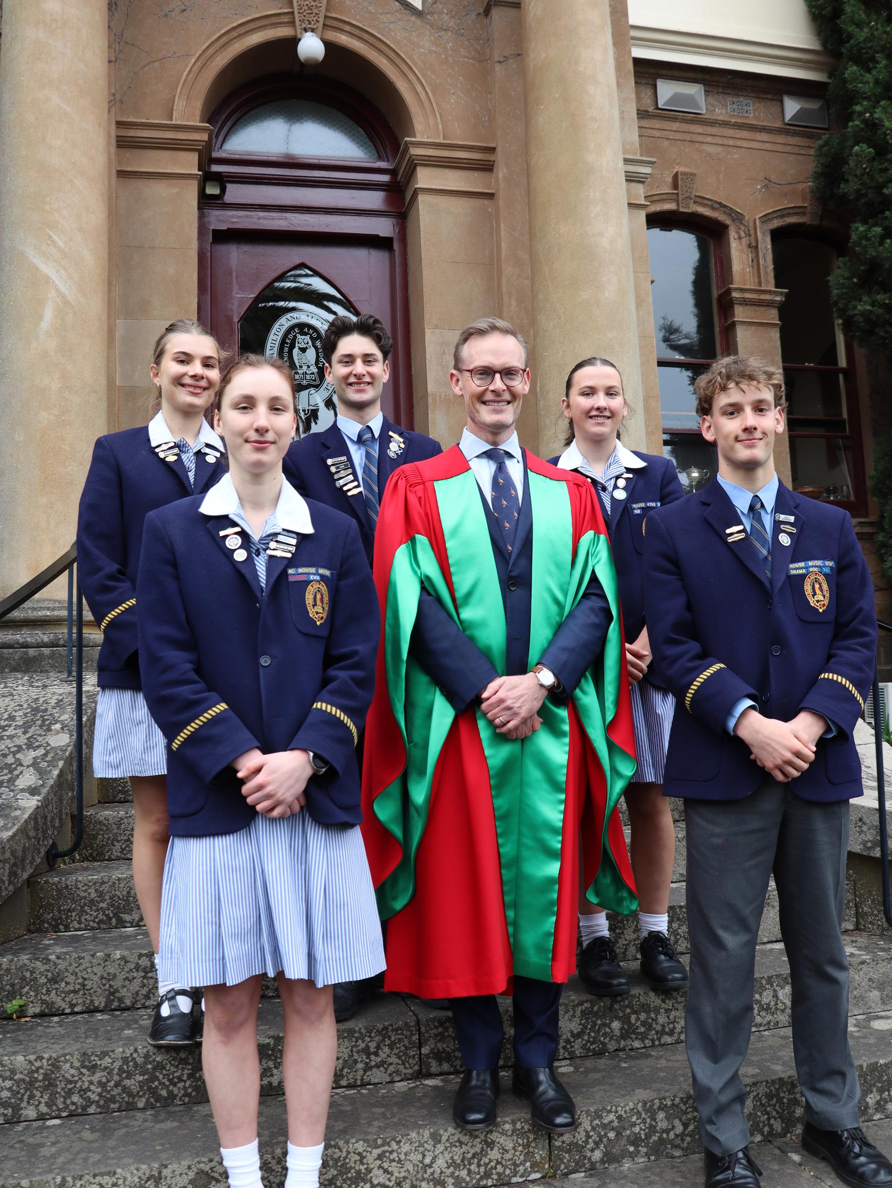 Principal  Banner Photo