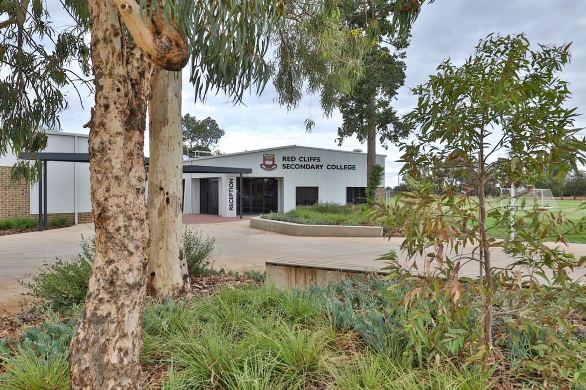 Red Cliffs Secondary College Newsletter Issue 16