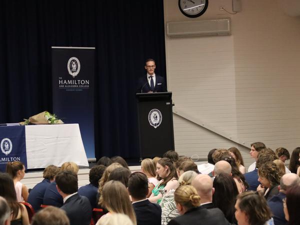 Principal  Banner Photo