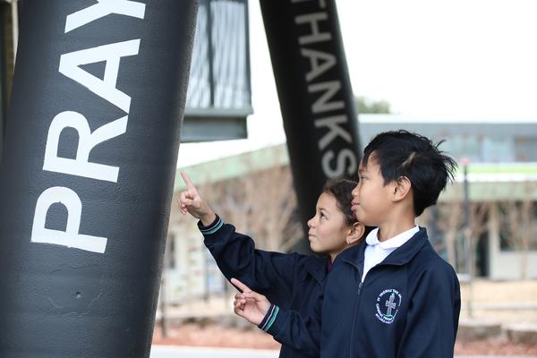 Languages: Auslan at St Thomas Banner Photo