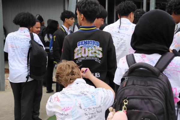 Senior Sign-Off Banner Photo