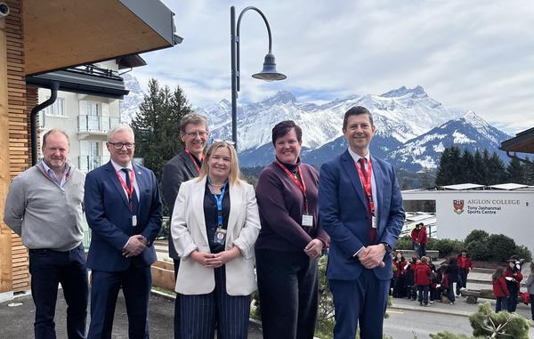 HM's message/Slovo ředitele Banner Photo