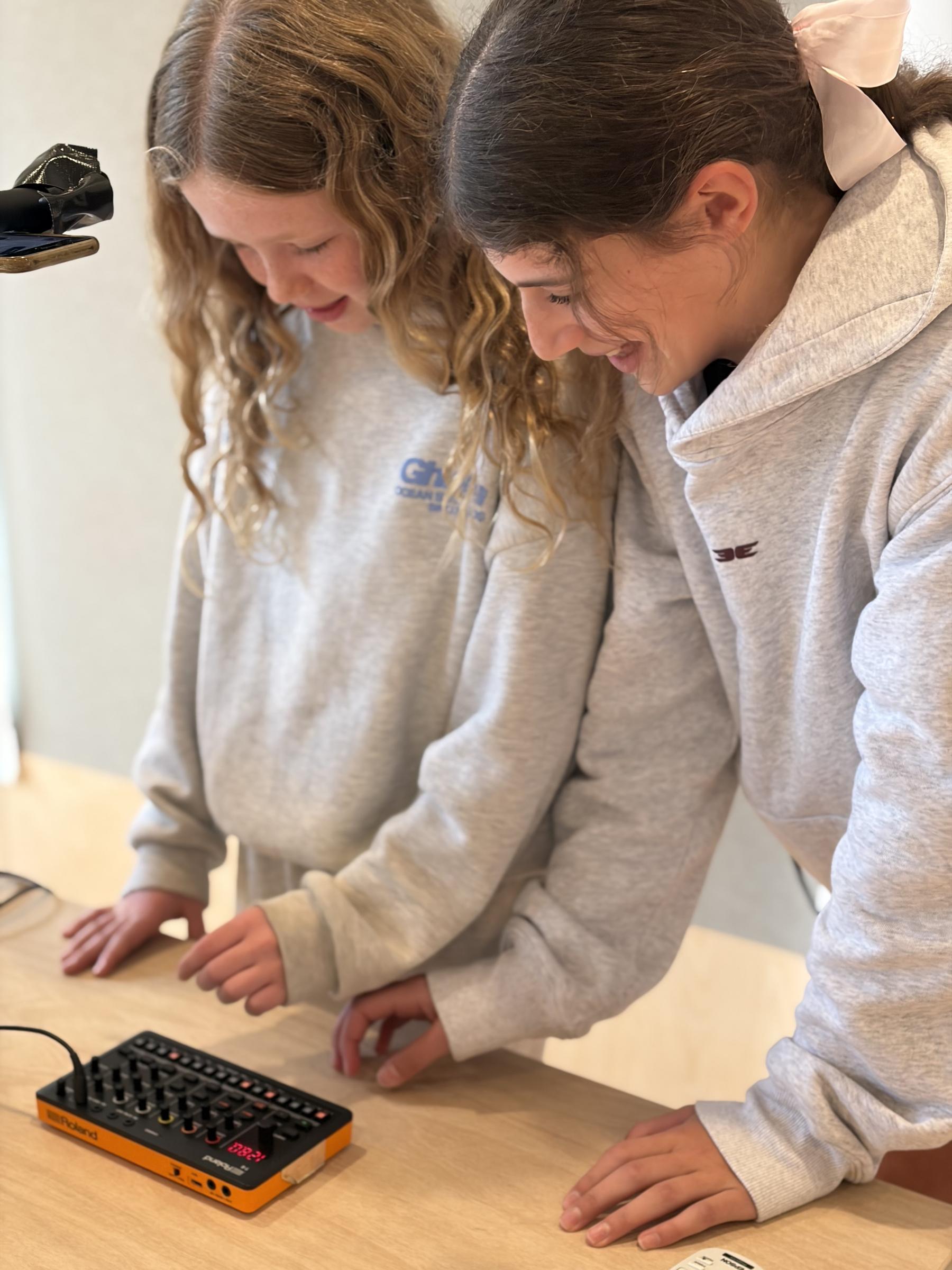 Grade 6 Electronic Music Incursion Banner Photo