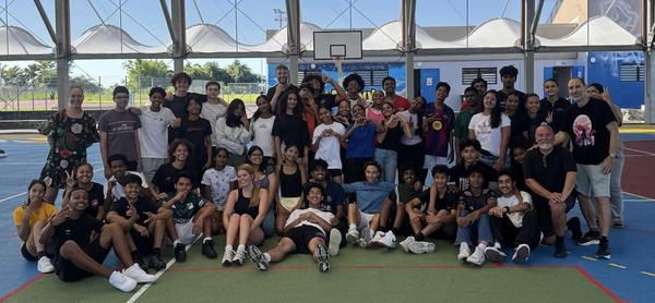 Bonjour, Réunion! Banner Photo